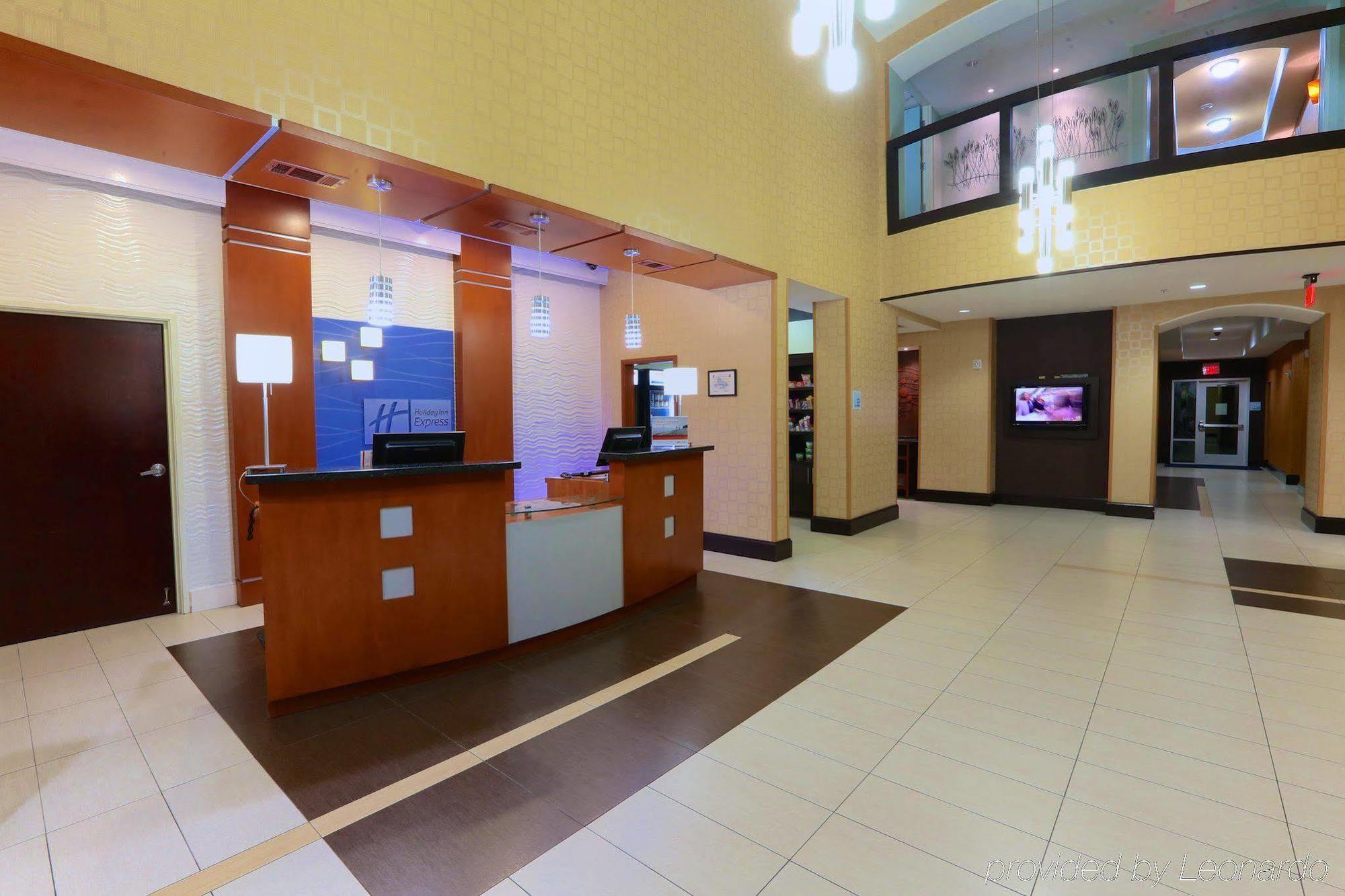 Holiday Inn Express Hotel & Suites Dallas West By Ihg Exterior foto