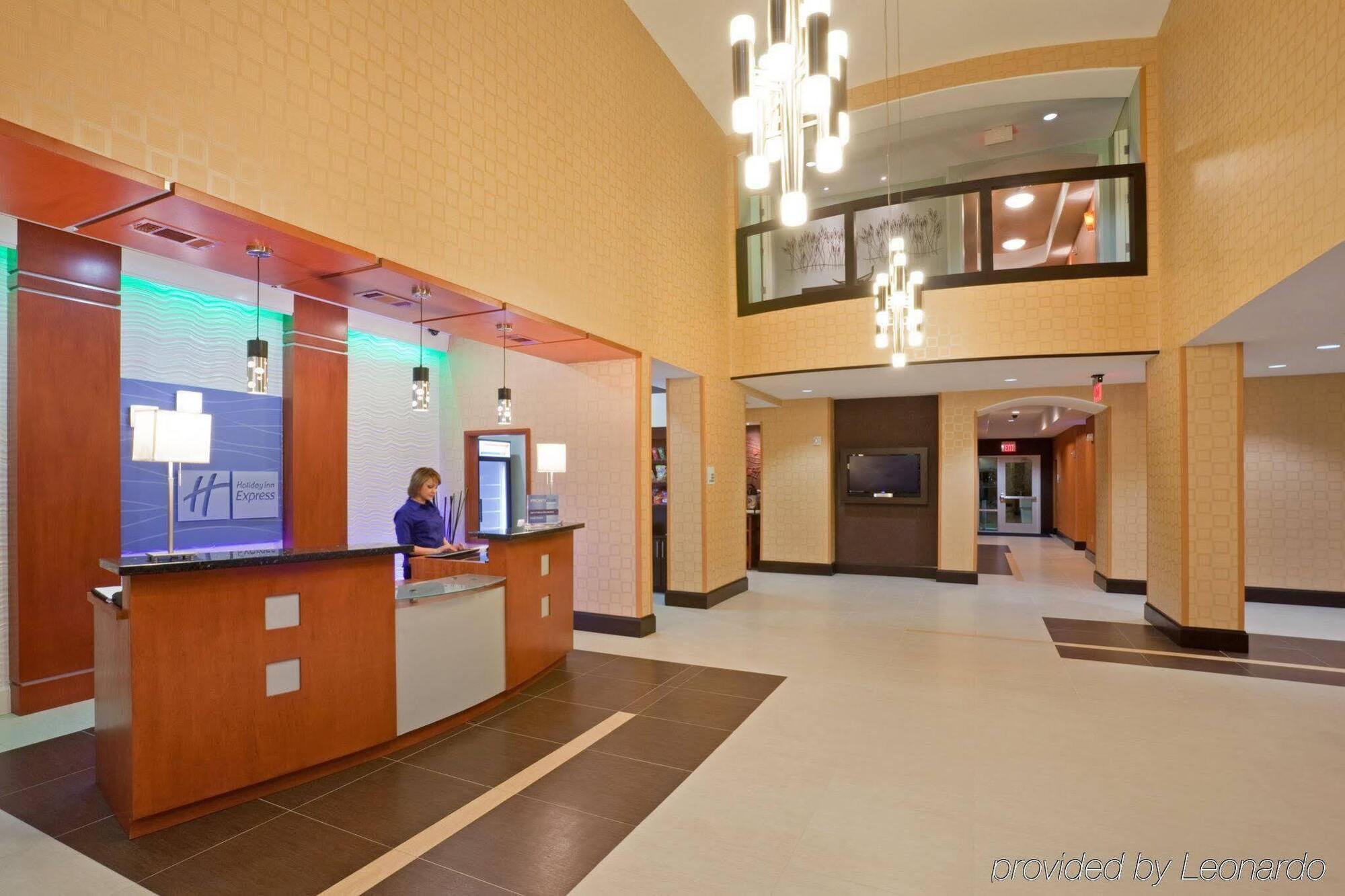 Holiday Inn Express Hotel & Suites Dallas West By Ihg Exterior foto
